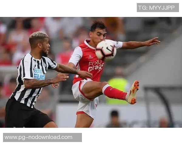 英超激战AC米兰大胜本菲卡乌龙球引发争议判罚全场沸腾