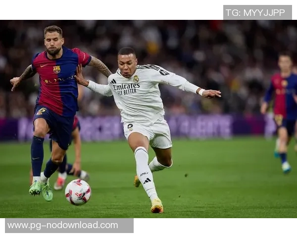 意甲激战皇马狂胜切尔西六比二红牌争议引发全场热议